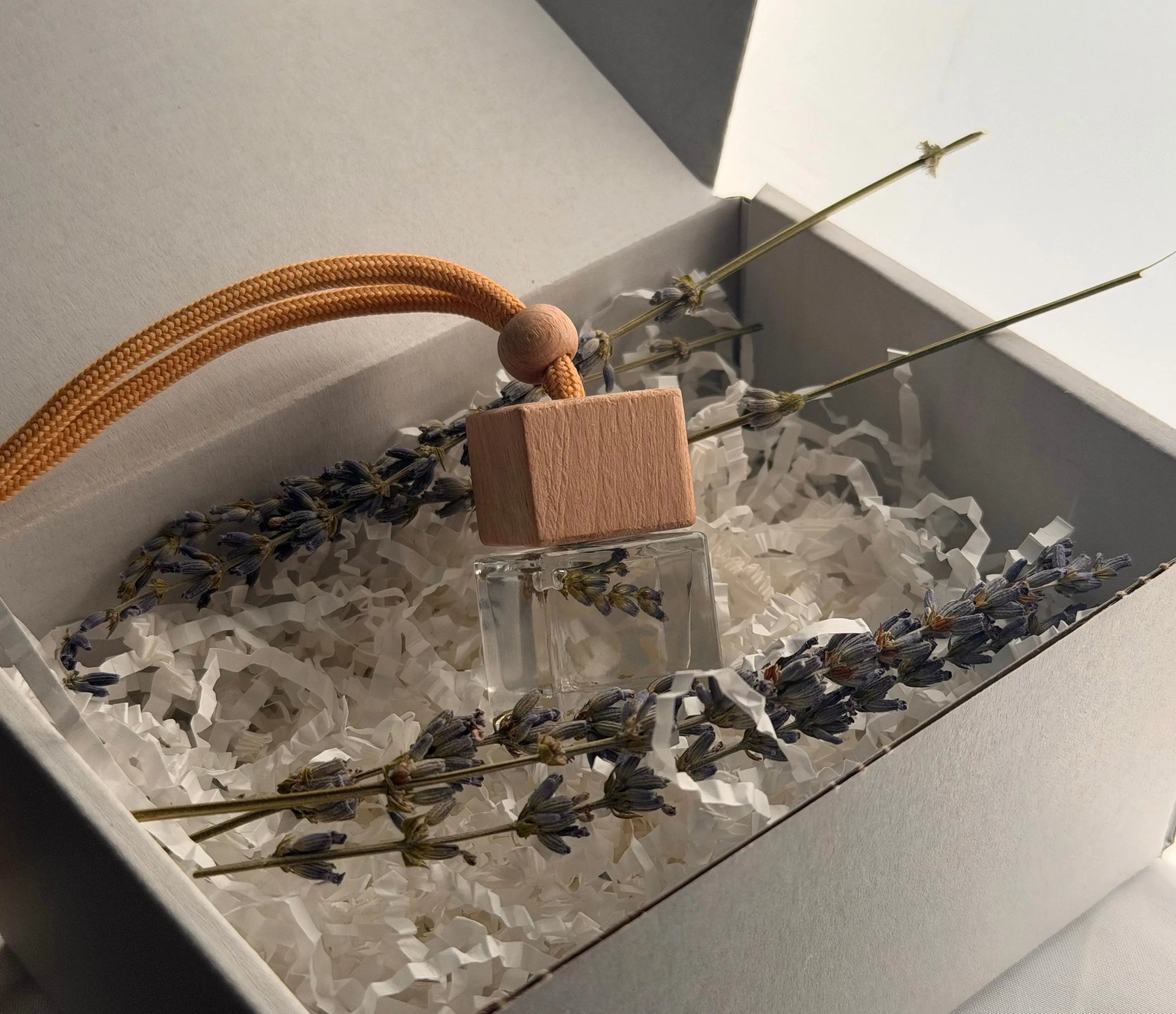 Numa Scent Hanging Diffuser - Lavender 10ml Numa Scents